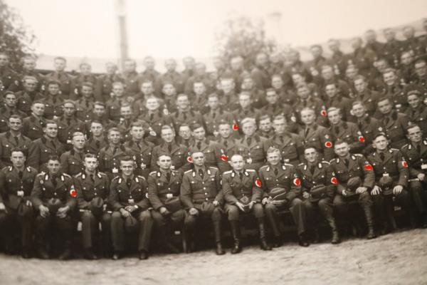 Gruppenfoto - Reichsarbeitsdienst großformatig - Lager Raum Karlsruhe